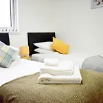 Godiva Rooms - Swan Lane